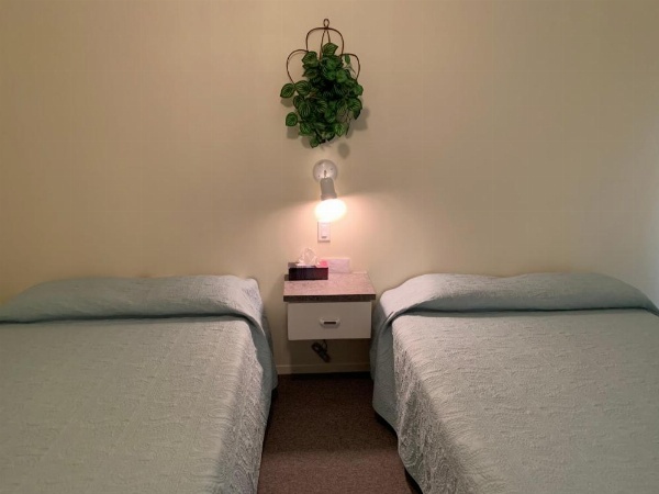 Auberge Motel Panorama image 11