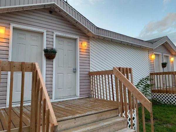 Auberge Motel Panorama image 15