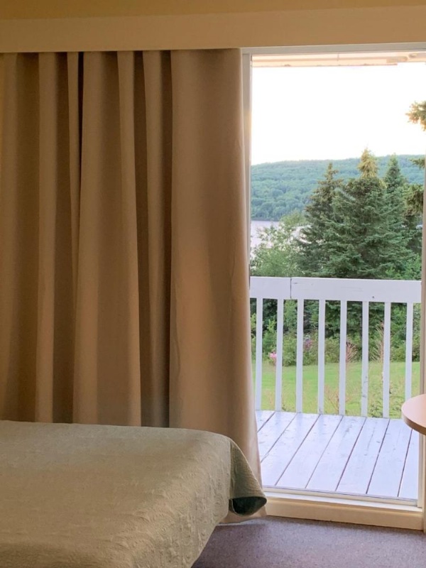 Auberge Motel Panorama image 22